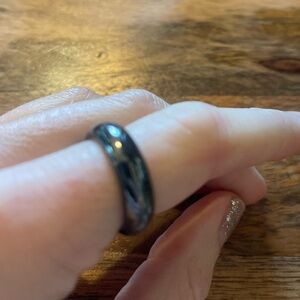 New shiny black mirrored band ring Sz 7